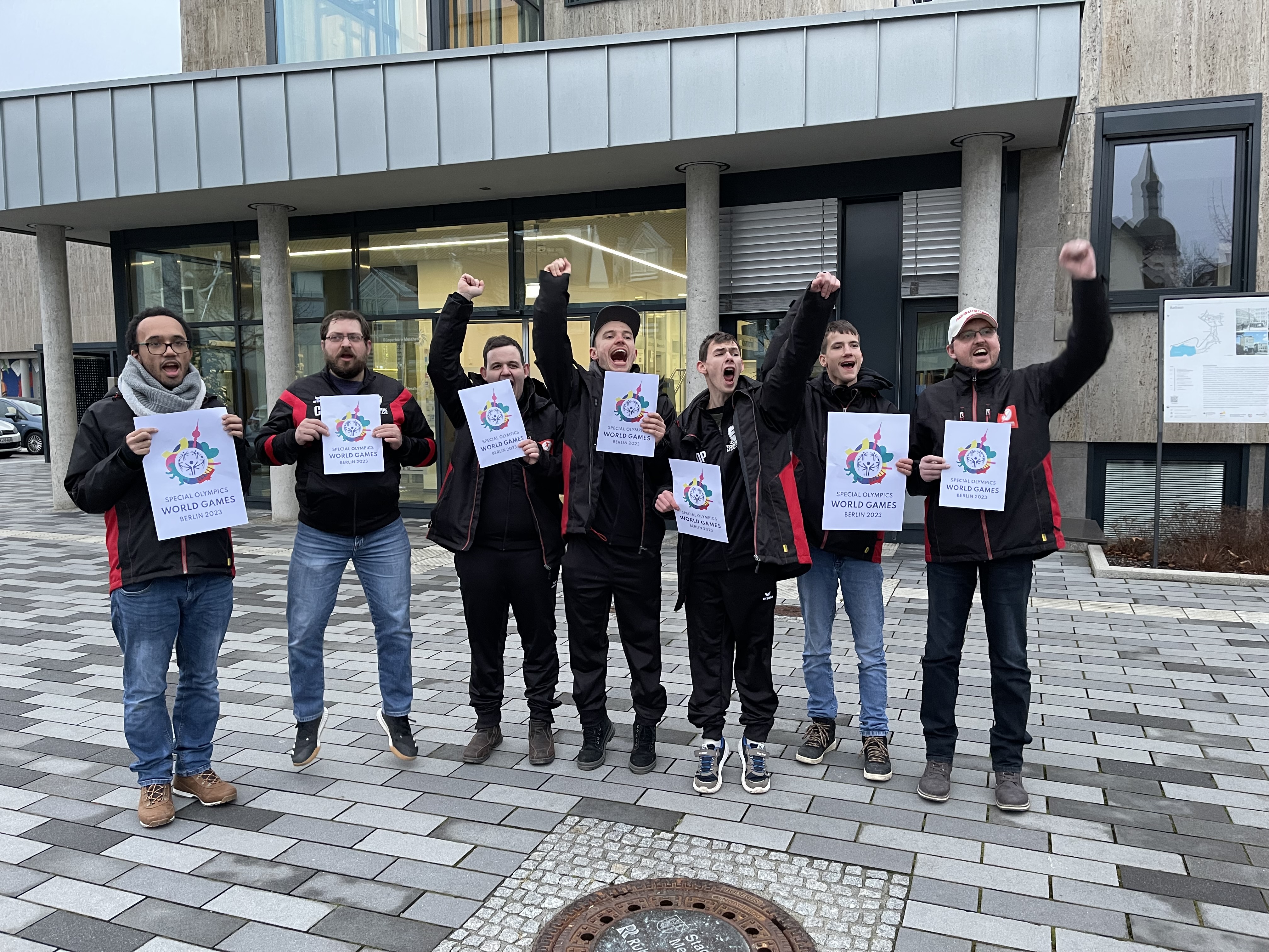Die Torfabrik Meschede, Mitglied des Arbeitskreises "Vielfalt bewegt den HSK", freut sich über die Entscheidung von Special Olympics: Die Städte Meschede, Winterberg und Olsberg werden im Juni 2023 Host Town. 