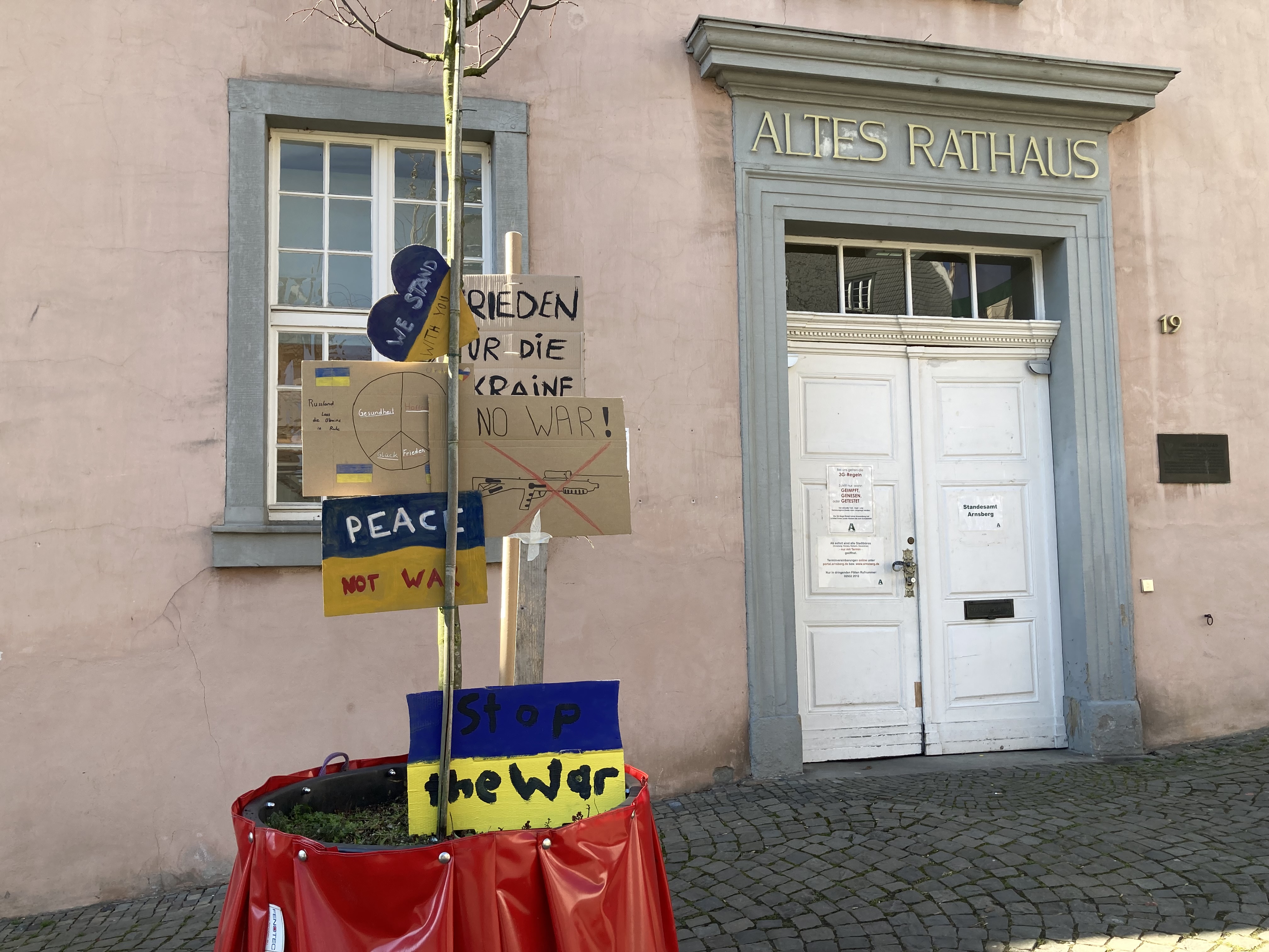 Das Sauerland-Museum sucht nach Objekten von Friedensmärschen und Anti-Kriegsdemos aus dem Hochsauerlandkreis.